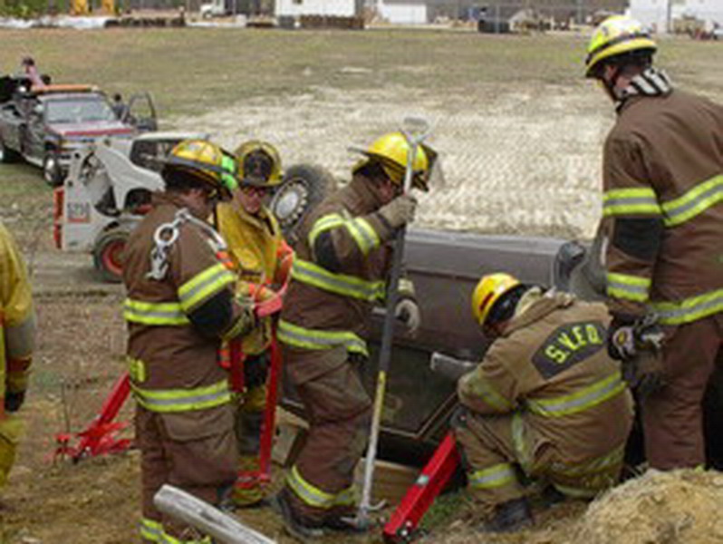 IOW Joint Training - Vehicle Extrication Class